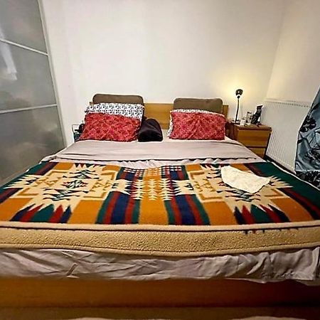 Large London Apartment Near Portobello Market, Notting Hill Экстерьер фото